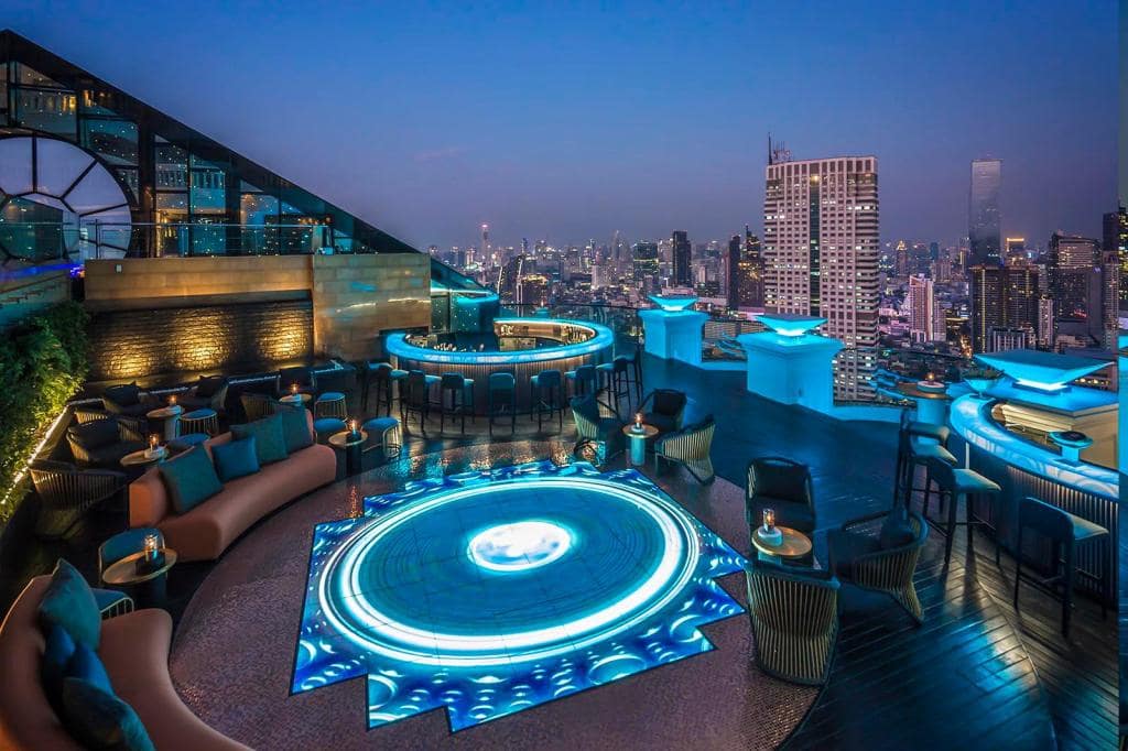 รีวิว!! 12 ที่พักกรุงเทพ มี Rooftop Bar วิวดีราคาไม่แพง เริ่มต้นแค่คืนละ 750 บาท!