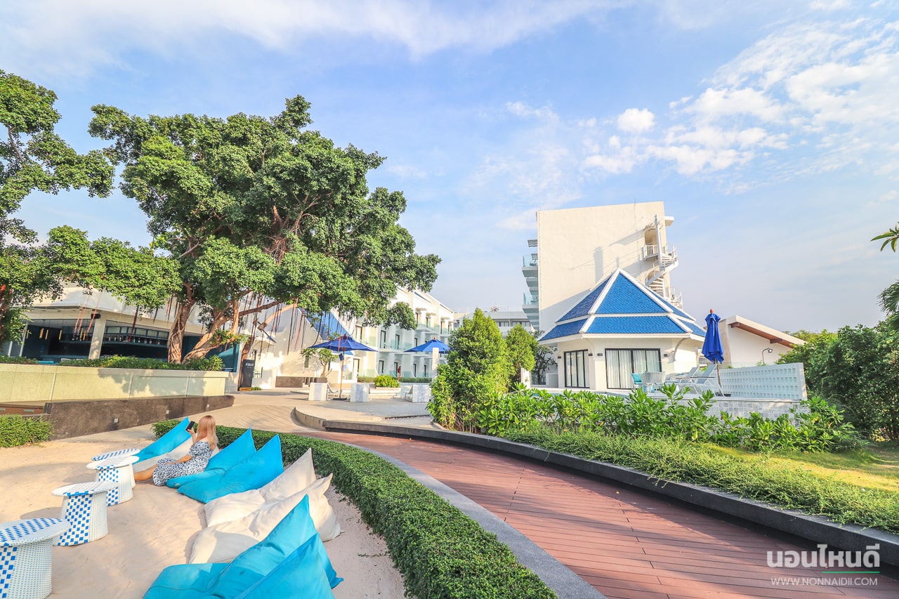 รีวิว!! Kram Pattaya ที่พักพัทยาติดทะเล ระดับ 5 ดาว มุมไหนก็ถ่ายรูปสวยไปหมด!