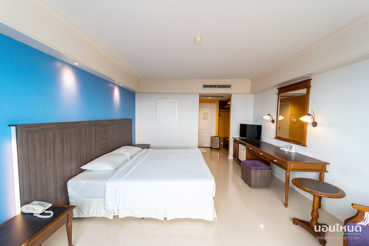 รีวิว!! Hua Hin Grand Hotel and Plaza โรงแรมวิวทะเล ใจกลางเมืองหัวหิน เริ่มต้นแค่หลักร้อย!