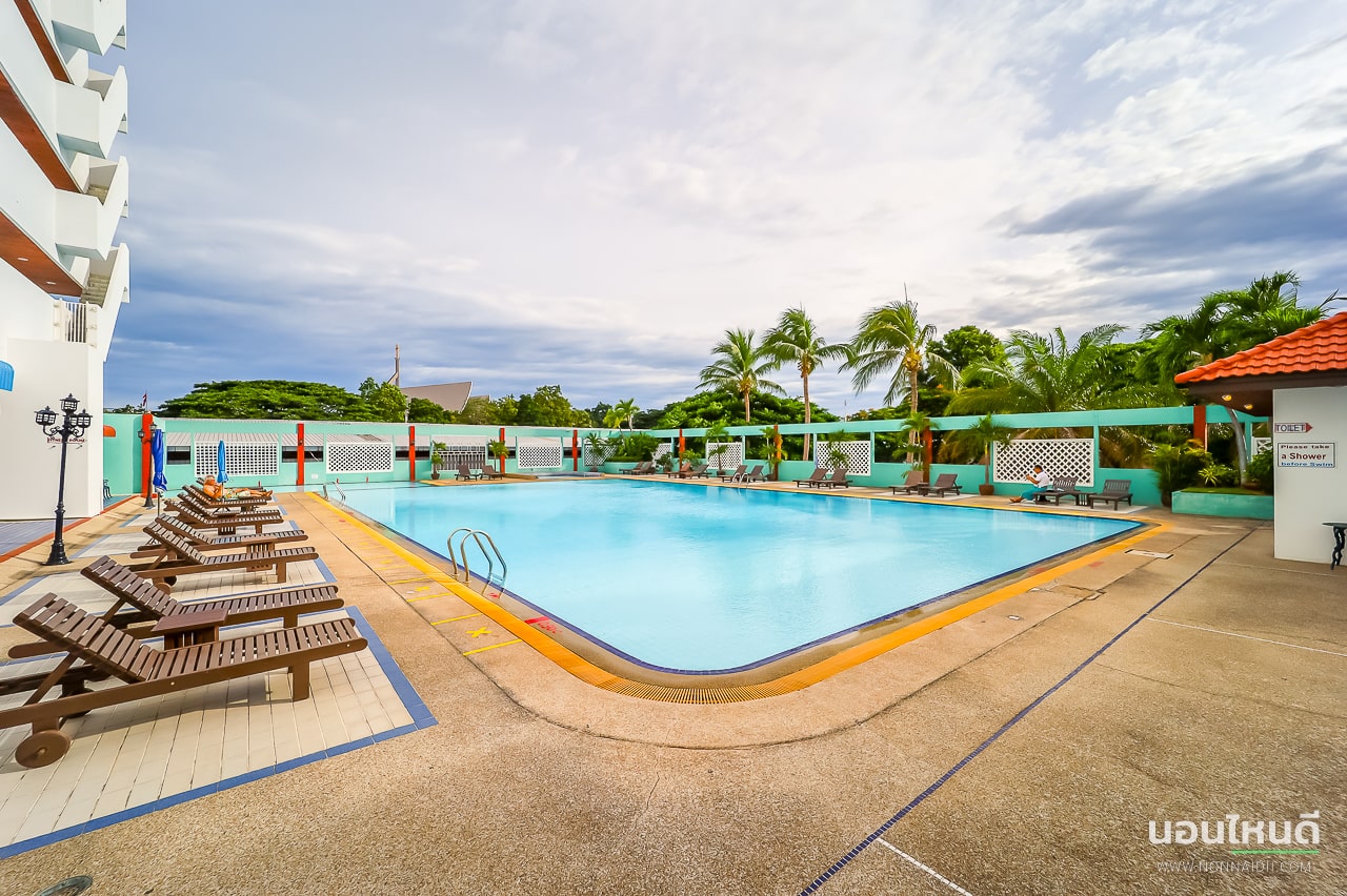 รีวิว!! Hua Hin Grand Hotel and Plaza โรงแรมวิวทะเล ใจกลางเมืองหัวหิน เริ่มต้นแค่หลักร้อย!