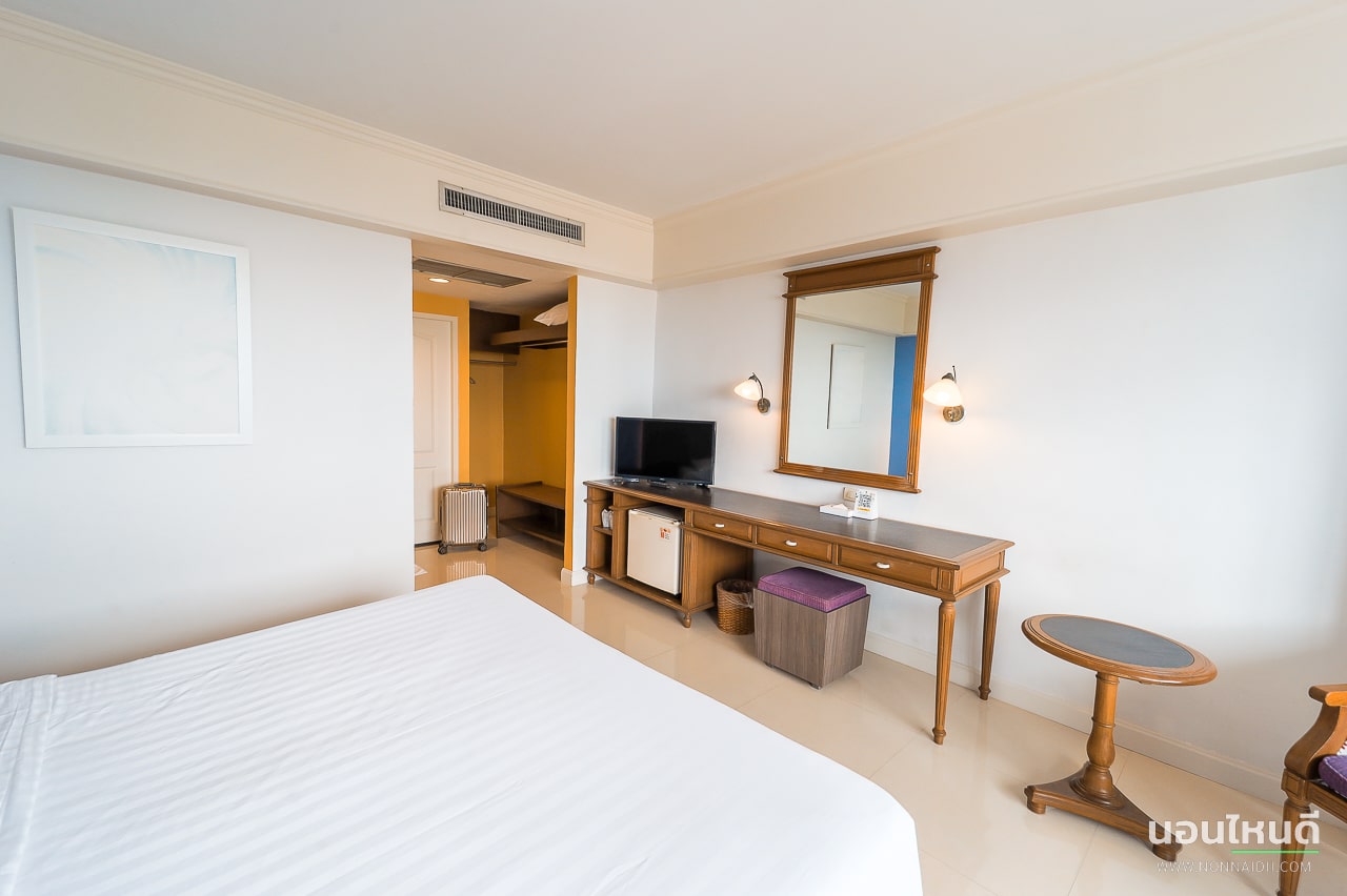 รีวิว!! Hua Hin Grand Hotel and Plaza โรงแรมวิวทะเล ใจกลางเมืองหัวหิน เริ่มต้นแค่หลักร้อย!