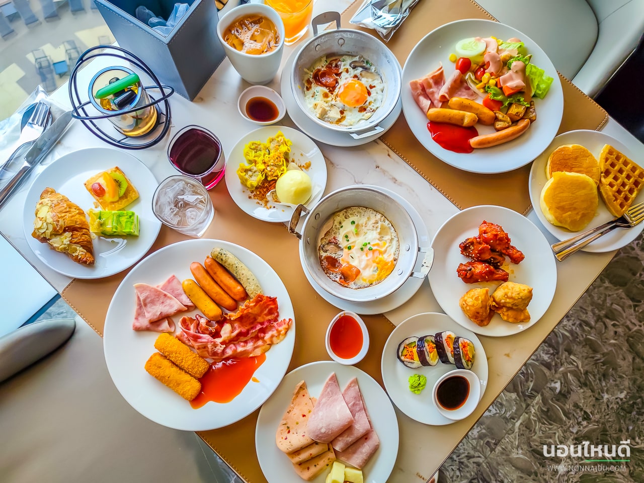 รีวิว!! Grande Centre Point Space Pattaya โรงแรมธีมอวกาศสุดล้ำ พร้อมสวนน้ำแบบจัดเต็มในพัทยา!