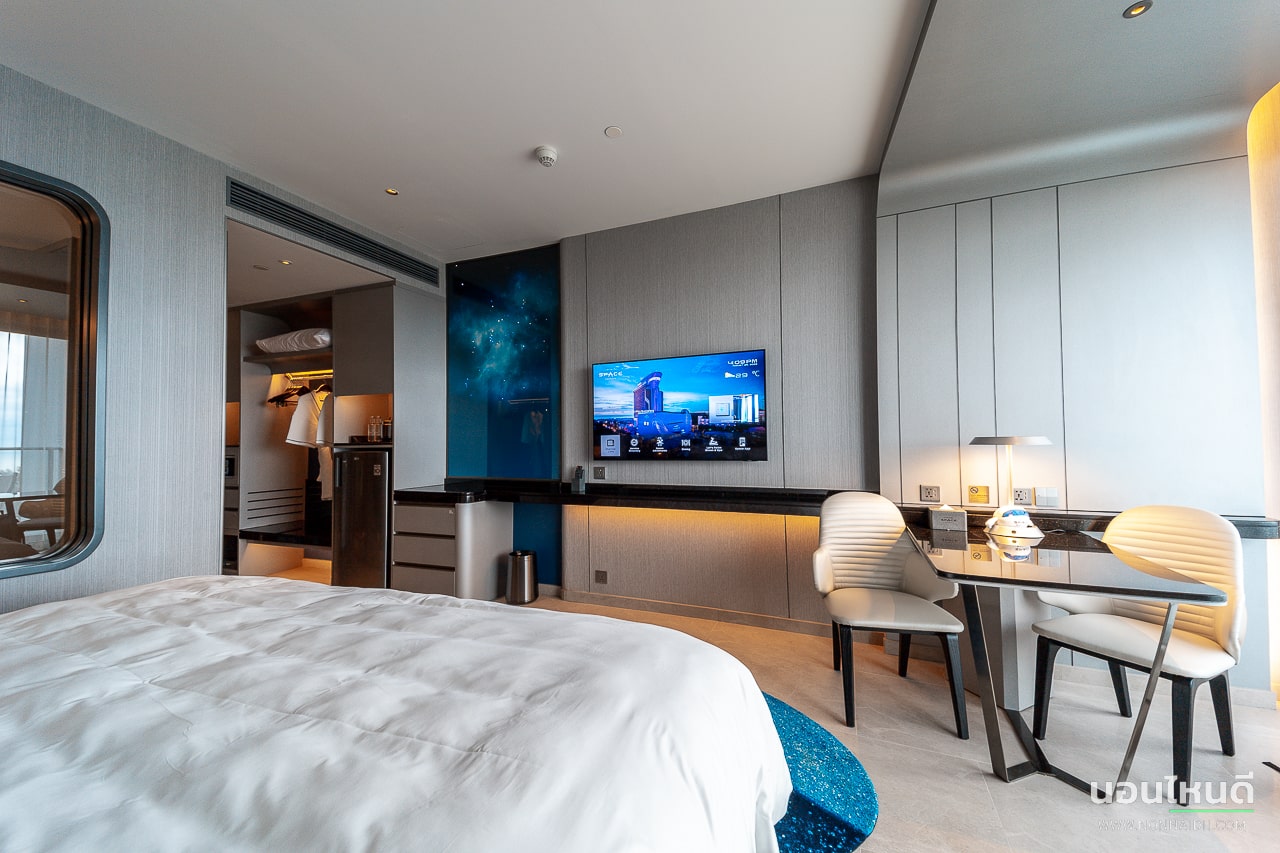 รีวิว!! Grande Centre Point Space Pattaya โรงแรมธีมอวกาศสุดล้ำ พร้อมสวนน้ำแบบจัดเต็มในพัทยา!