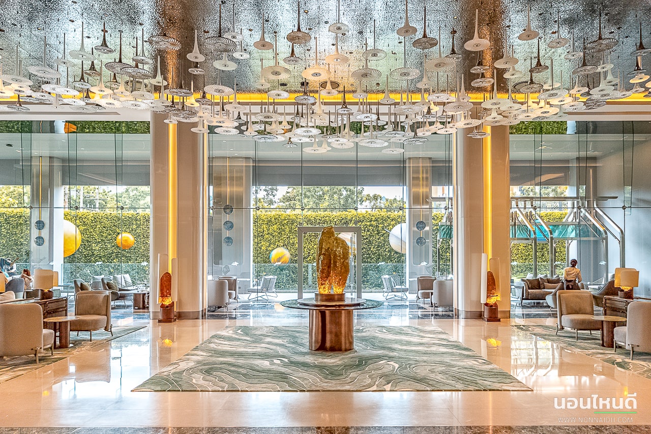 รีวิว!! Grande Centre Point Space Pattaya โรงแรมธีมอวกาศสุดล้ำ พร้อมสวนน้ำแบบจัดเต็มในพัทยา!
