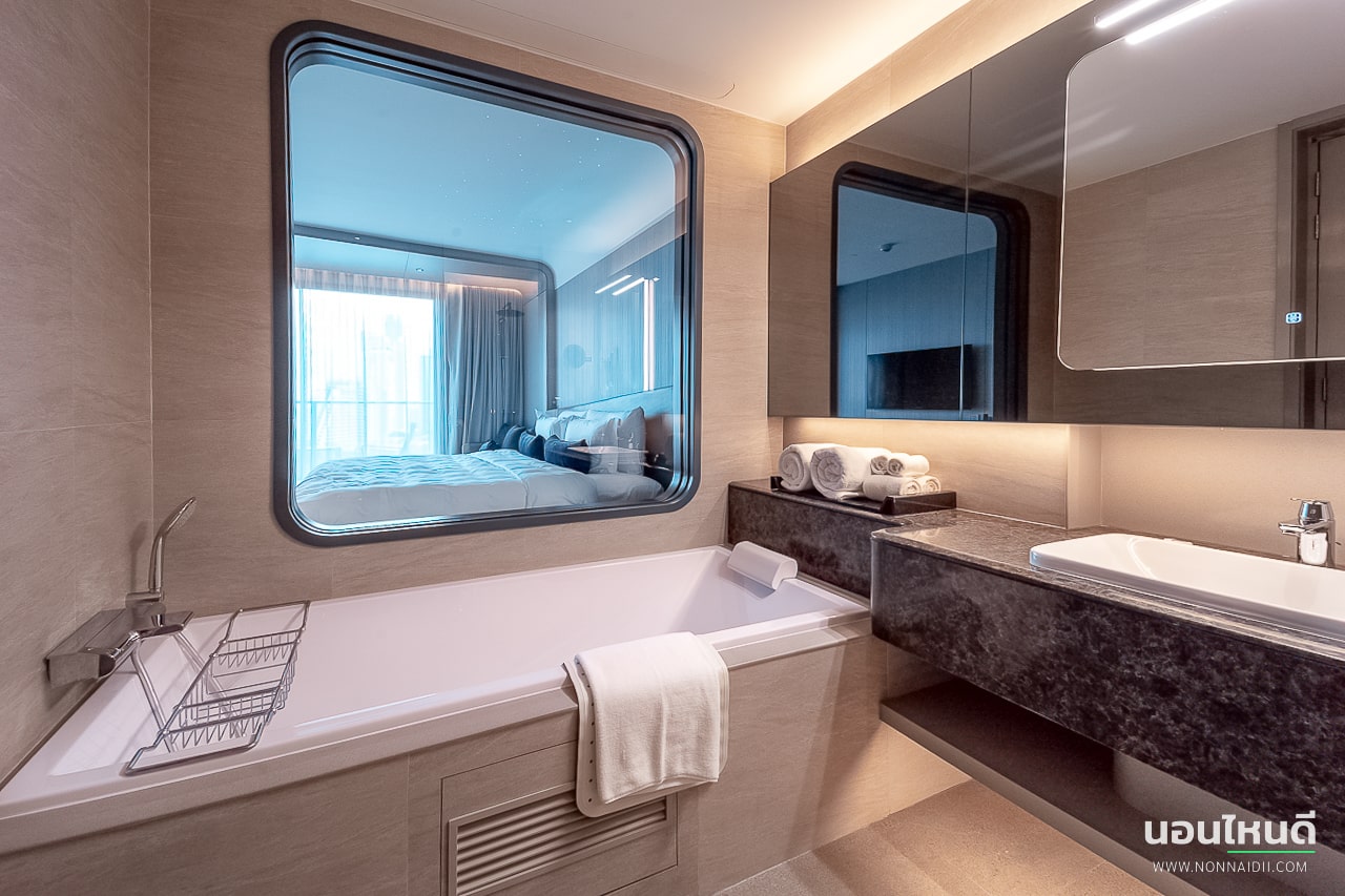 รีวิว!! Grande Centre Point Space Pattaya โรงแรมธีมอวกาศสุดล้ำ พร้อมสวนน้ำแบบจัดเต็มในพัทยา!