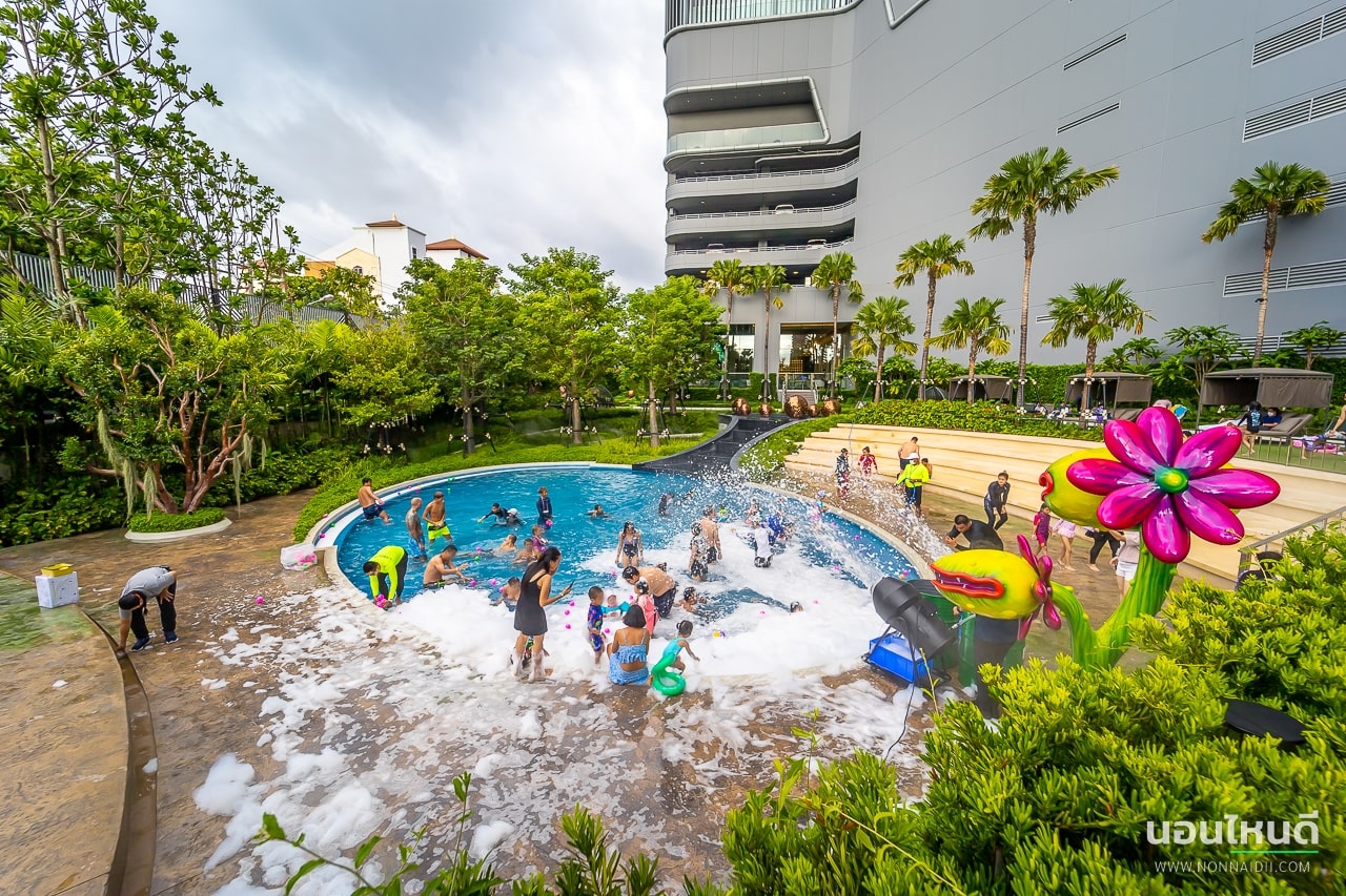 รีวิว!! Grande Centre Point Space Pattaya โรงแรมธีมอวกาศสุดล้ำ พร้อมสวนน้ำแบบจัดเต็มในพัทยา!