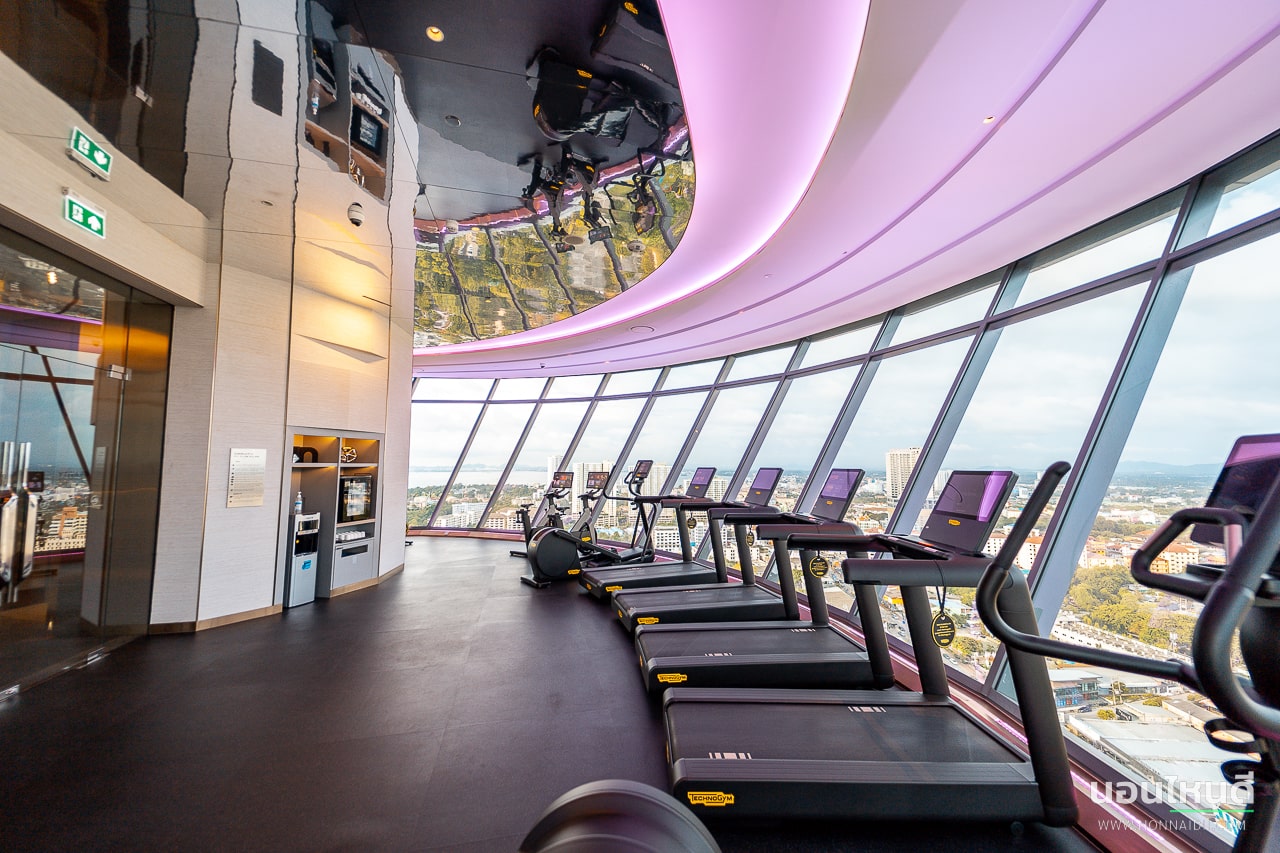 รีวิว!! Grande Centre Point Space Pattaya โรงแรมธีมอวกาศสุดล้ำ พร้อมสวนน้ำแบบจัดเต็มในพัทยา!