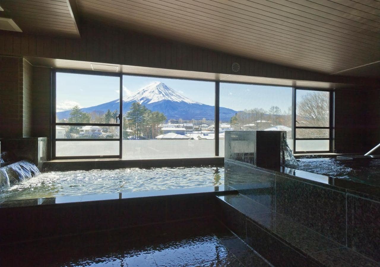 10 ที่พักคาวากุจิโกะ (Kawaguchiko) มีวิวภูเขาไฟฟูจิสวยๆ!