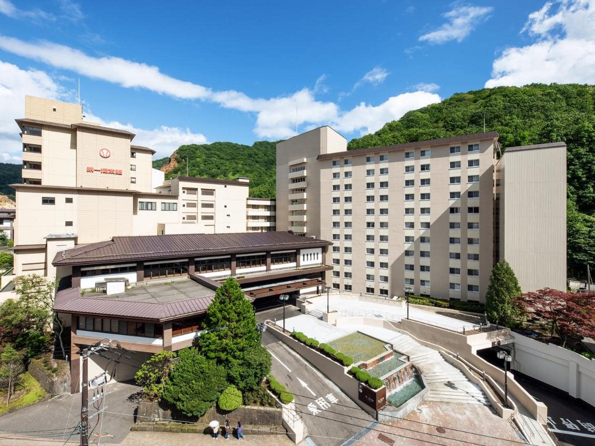 10 ที่พักเรียวกังสุดฮิต ในญี่ปุ่น วิวสวย มีออนเซ็น เริ่มต้นหลักพัน!